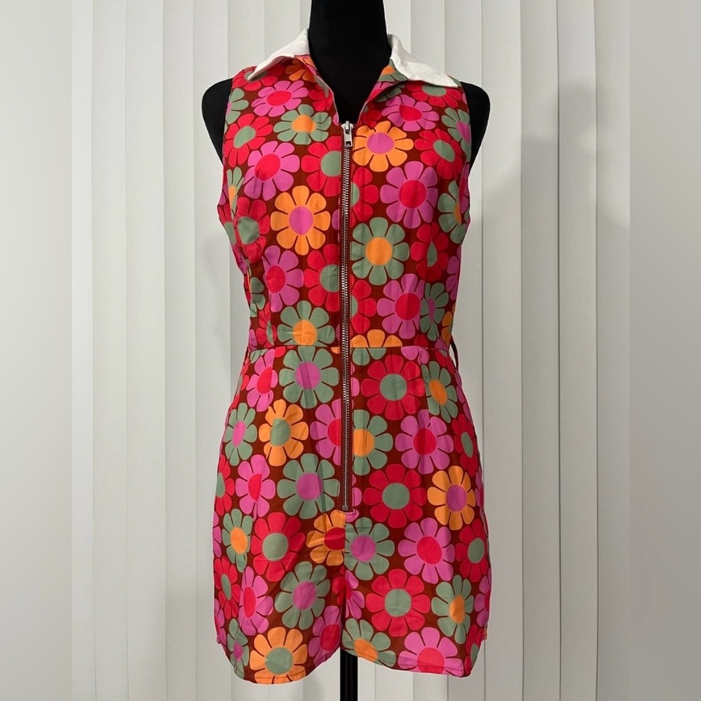 SUGAR THRILLZ Groove With Me Daisy Floral Print Sleeveless Romper Shorts Size M